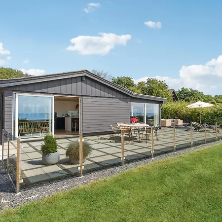 Holiday home Pet Friendly In With House Sea View