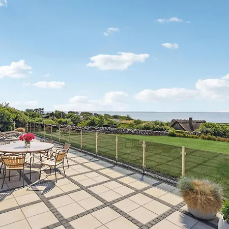Pet Friendly In With House Sea View